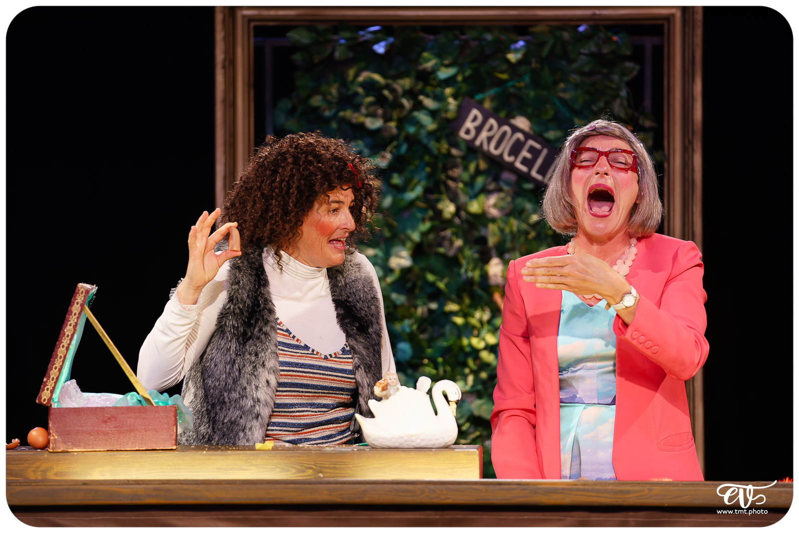 ON VOUS RACONTE DES HISTOIRES (CIE DU DÉTOUR)